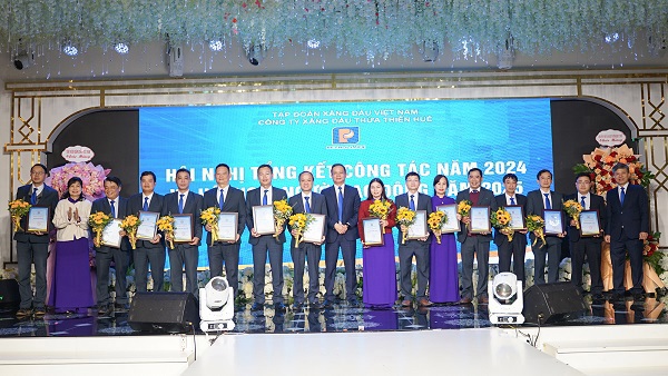 PLX Huế: Hội nghị tổng kết công tác năm 2024 và Hội nghị người lao động năm 2025