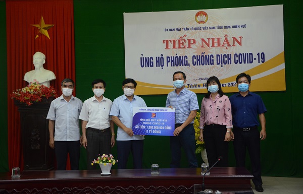 Đóng góp ủng hộ Quỹ vắc xin phòng Covid - 19