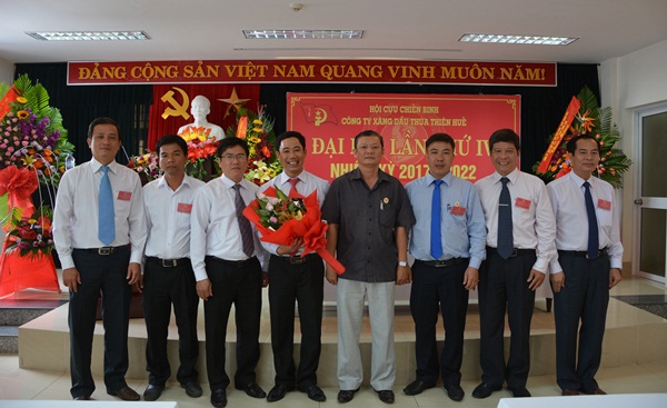 “Trung thành - Đoàn kết - Gương mẫu - Đổi mới”