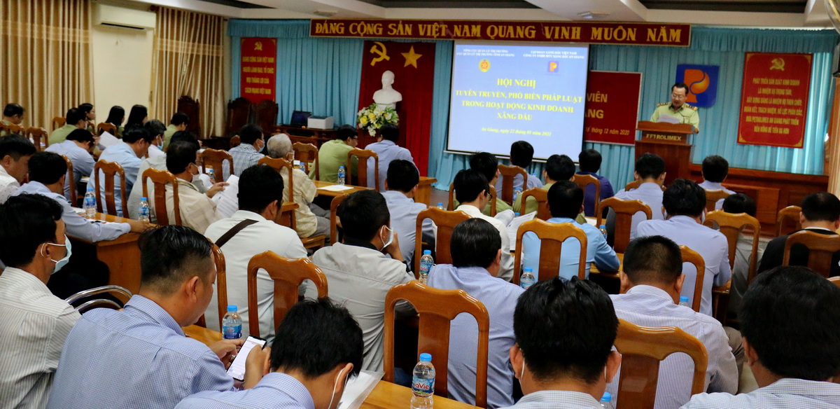 Tuyên truyền, phổ biến pháp luật trong hoạt động kinh doanh xăng dầu