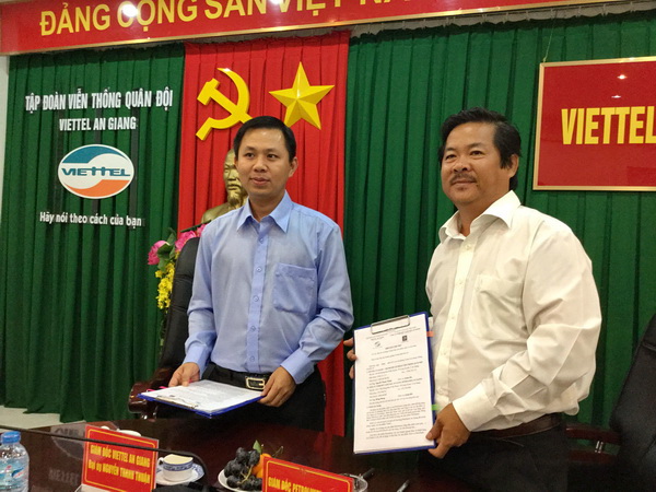 Petrolimex An Giang và Viettel An Giang đồng hành cùng phát triển