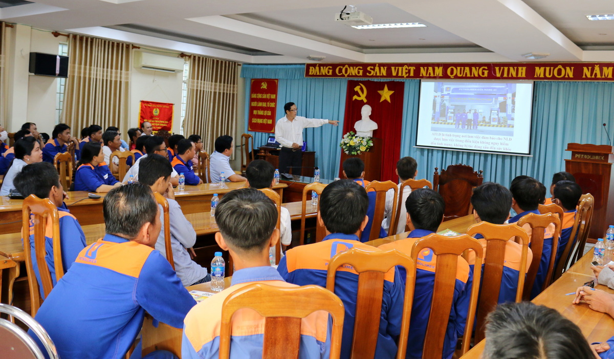 Huấn luyện an toàn vệ sinh lao động trong việc sử dụng và vận hành thiết bị máy nén khí