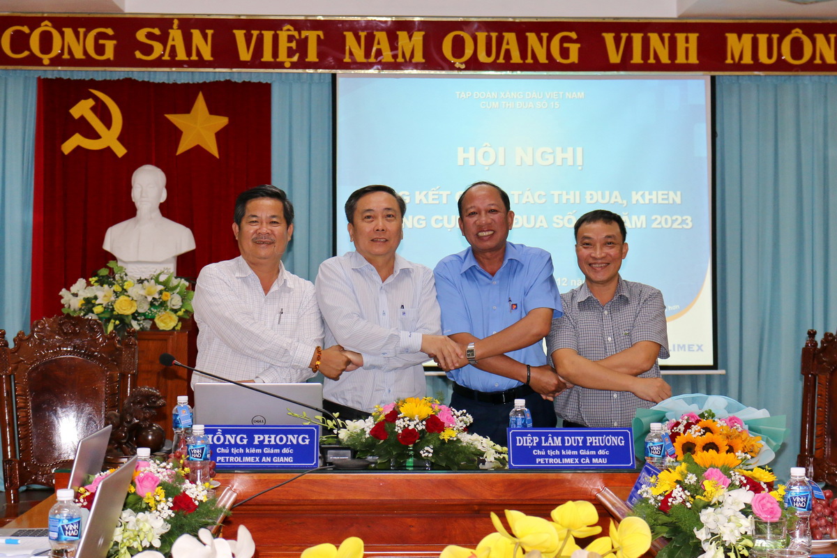 Tổng kết công tác thi đua, khen thưởng cụm thi đua số 15 năm 2023