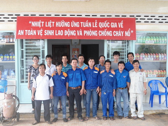 Tổng vệ sinh CHXD Cần Đăng