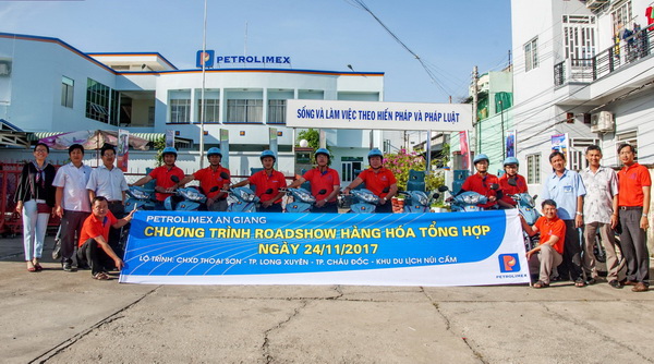 Đẩy mạnh bán hàng 2 tháng cuối năm 2017