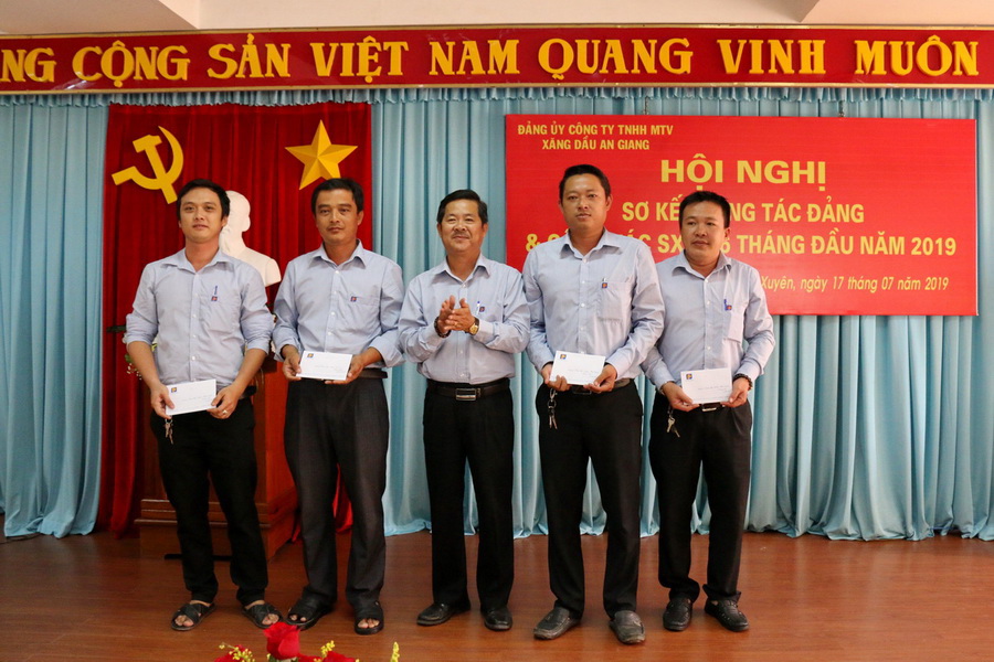 Sơ kết công tác Đảng - SXKD 6 tháng đầu năm 2019