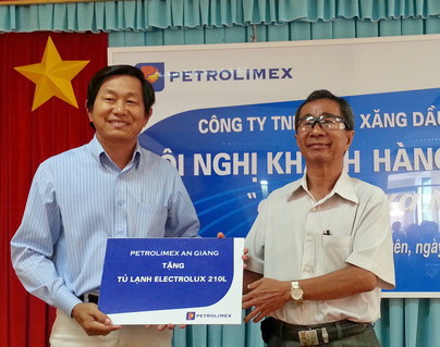 Petrolimex An Giang hội nghị bạn hàng để cùng tiến xa hơn