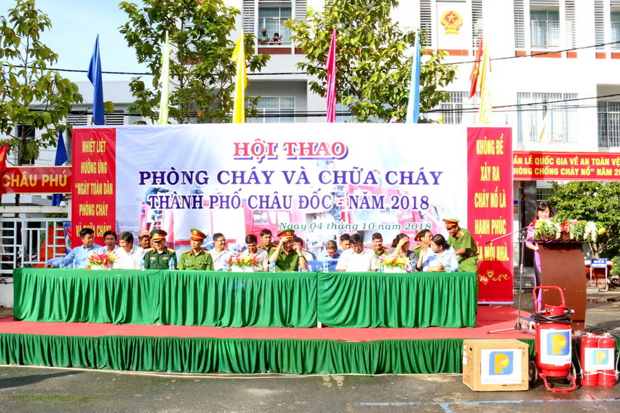 Petrolimex An Giang lần thứ ba liên tiếp đạt giải nhất hội thao phòng cháy chữa cháy.