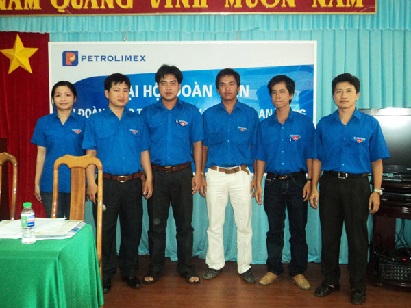Tiên phong thực hiện nhiệm vụ SX-KD năm 2012