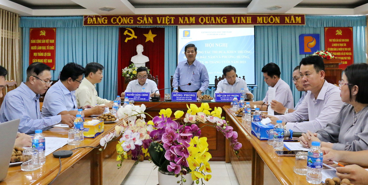 Cụm thi đua số 15 - Tập đoàn Xăng dầu Việt Nam sơ kết hoạt động phong trào thi đua 6 tháng đầu năm 2023