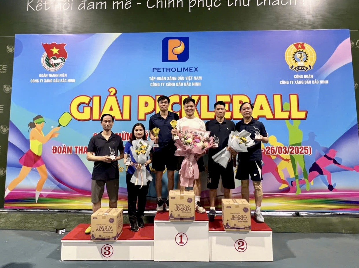 Giải Pickleball sôi động chào mừng ngày thành lập Đoàn Thanh niên Cộng sản Hồ Chí Minh