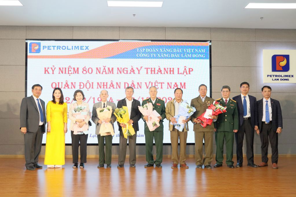 Gặp mặt tri ân - Kỷ niệm ngày truyền thống Quân đội nhân dân Việt Nam