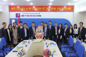 Lãnh đạo Tỉnh thăm, chúc Tết Petrolimex Lâm Đồng