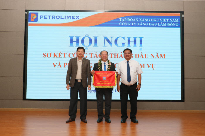 Petrolimex Lâm Đồng tổ chức hội nghị sơ kết công tác 9 tháng đầu năm 2023
