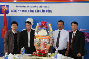 Lãnh đạo Tỉnh thăm, chúc Tết Petrolimex Lâm Đồng