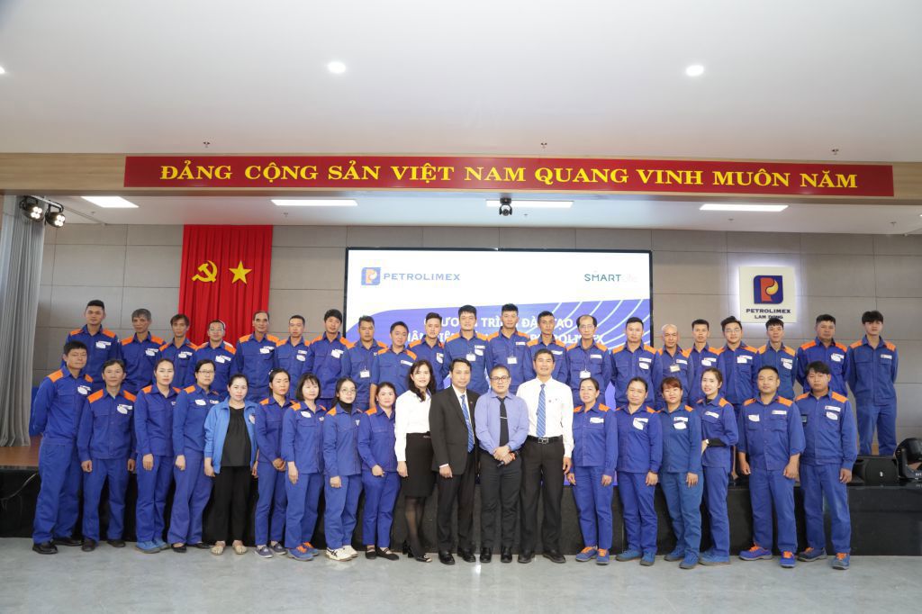 Đào tạo nghiệp vụ kỹ năng bán hàng - Văn minh thương mại và đối thoại trực tiếp với người lao động năm 2025