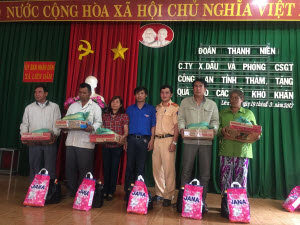 Thanh niên Petrolimex Lâm Đồng tổ chức công tác xã hội từ thiện chào mừng ngày thành lập Đoàn