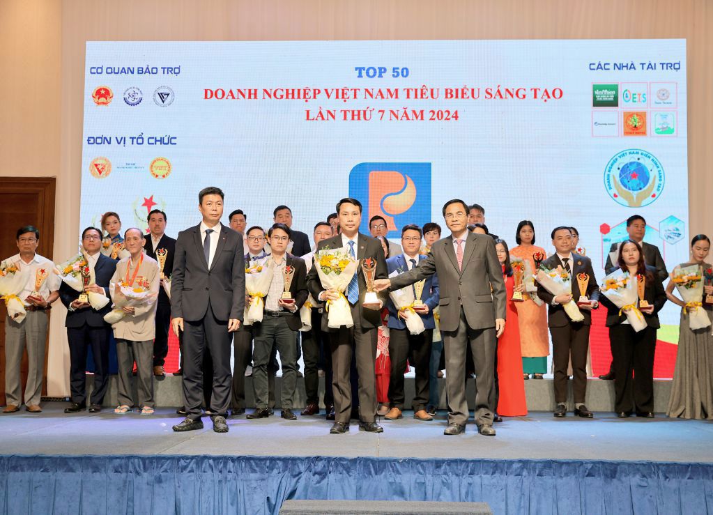 Petrolimex Lâm Đồng: Top 50 Doanh nghiệp Việt Nam Tiêu biểu Sáng tạo lần thứ 7 năm 2024