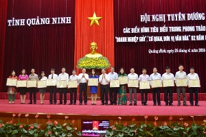 UBND tỉnh Quảng Ninh tuyên dương Petrolimex Quảng Ninh