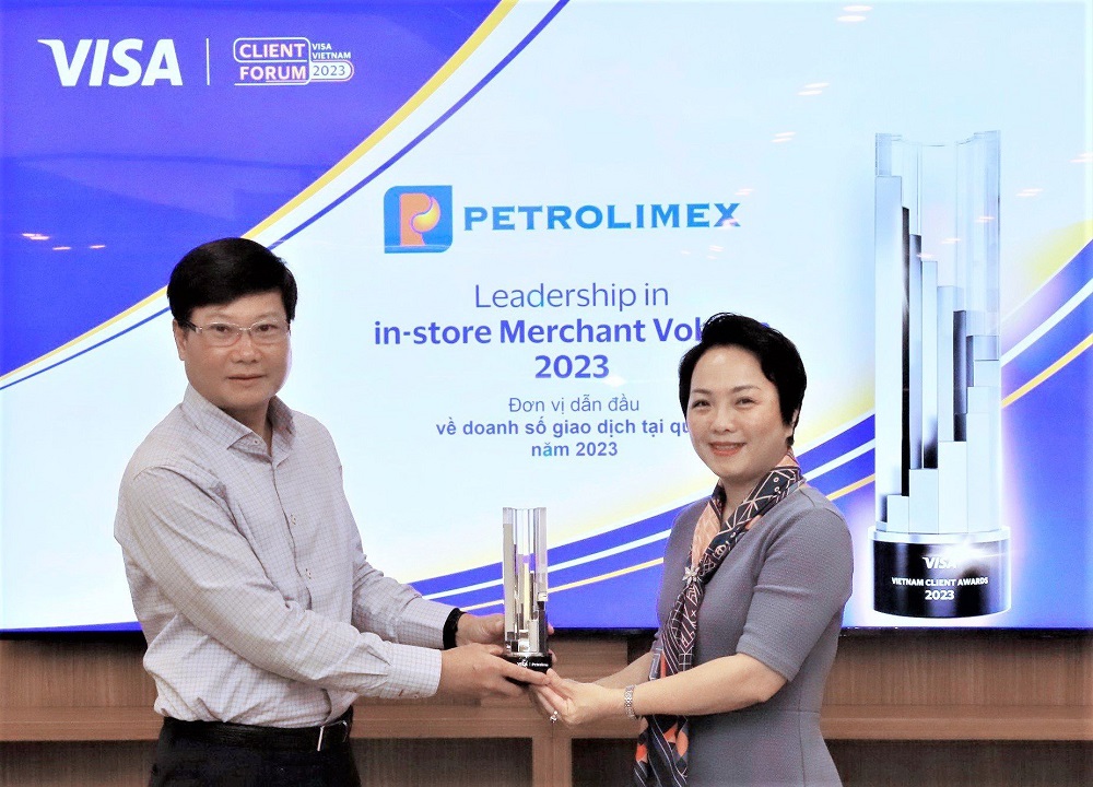 VISA vinh danh Petrolimex là “Đơn vị dẫn đầu về doanh số giao dịch tại quầy năm 2023”