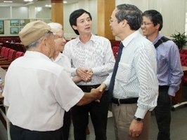 “Bốn mươi năm vun dày thế hệ - Petrolimex Sài Gòn vững bước đi lên”