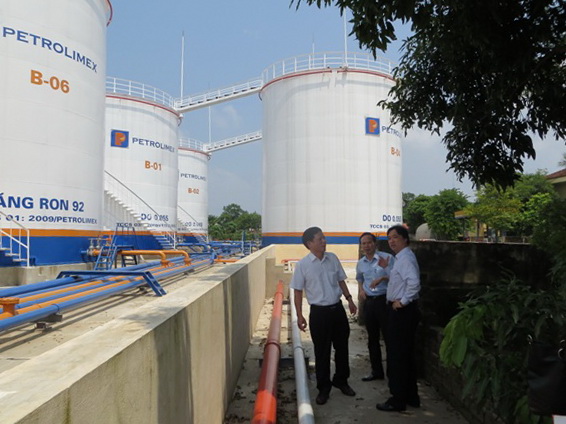 Tổng giám đốc Petrolimex Trần Văn Thịnh thăm Kho Xăng dầu Việt Trì