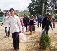 Petrolimex Lâm Đồng đón Tết Nguyên đán Giáp Ngọ cùng người nghèo xã RôMen