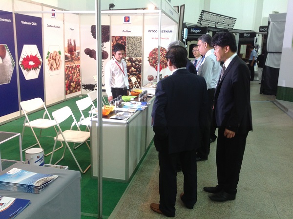 Petrolimex tham gia hội chợ hàng tiêu dùng tại Sri Lanka