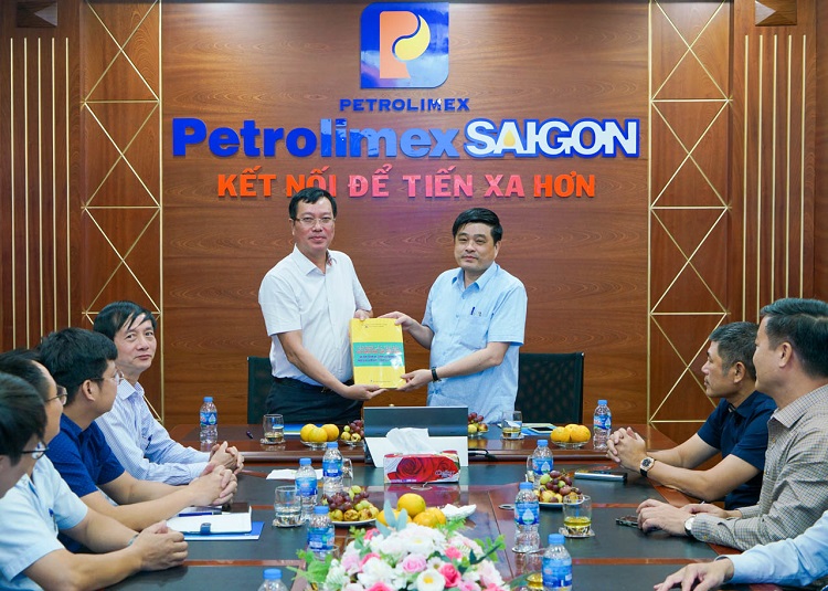 Cục Trưởng Cục ATLĐ Hà Tất Thắng thăm, làm việc với Petrolimex Sài Gòn