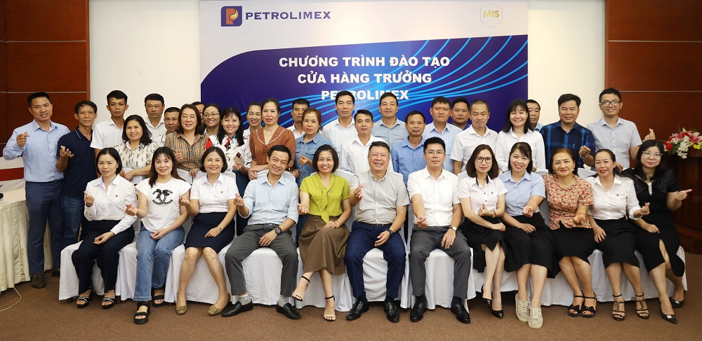 Khai giảng chương trình đào tạo cửa hàng trưởng Petrolimex