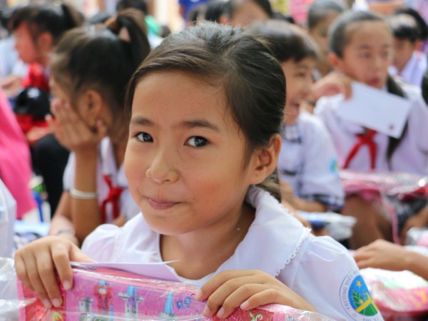 Petrolimex Kiên Giang giúp đỡ học sinh có hoàn cảnh khó khăn