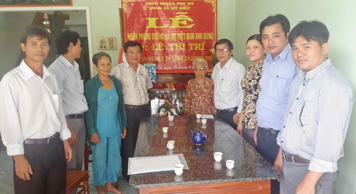 Petrolimex Bình Định nhận phụng dưỡng 10 Mẹ Việt Nam Anh hùng