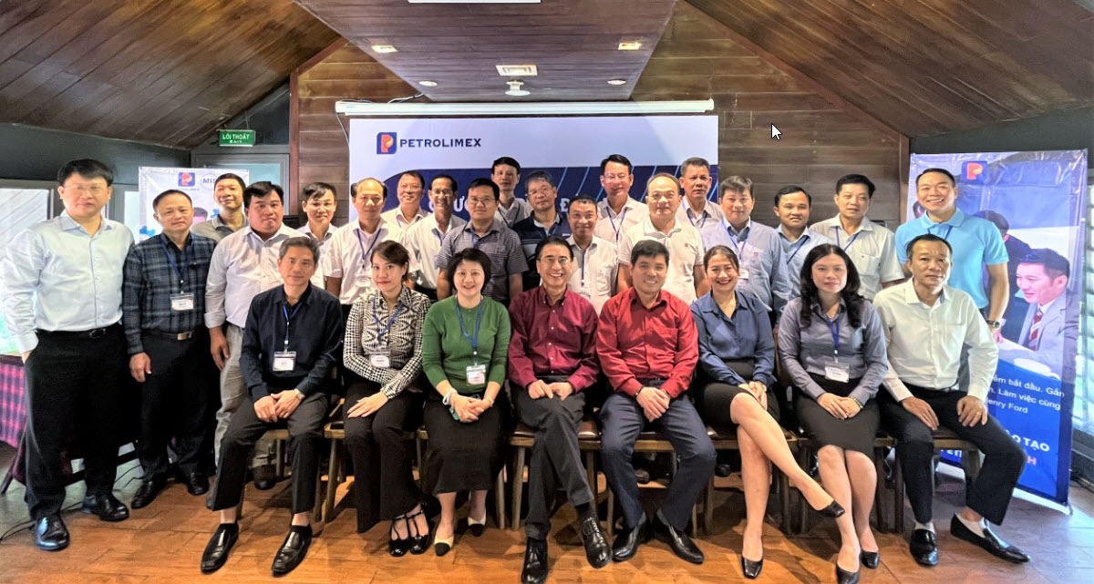 Petrolimex khai giảng Khóa 3 đào tạo  cán bộ Kinh doanh tại Lào Cai