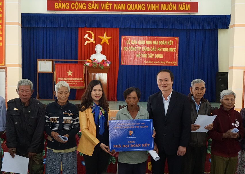 Petrolimex Khánh Hòa hỗ trợ 7 tỷ đồng thực hiện ASXH tại Ninh Hòa