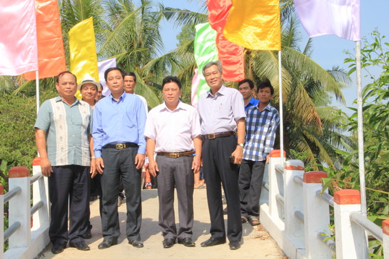 Khánh thành cầu nông thôn và trường học tại Kiên Giang