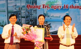 Petrolimex Quảng Trị nhận Cúp Vàng xây dựng thương hiệu năm 2014