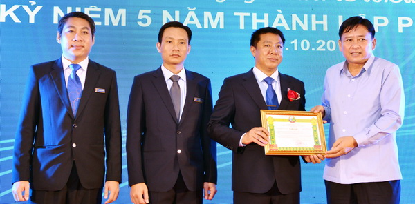 Vinh dự đón nhận bằng khen do Bộ Công Thương 2 nước Lào & Việt Nam trao tặng