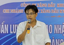 Petrolimex Quảng Nam huấn luyện nhập hàng từ ôtô xitéc