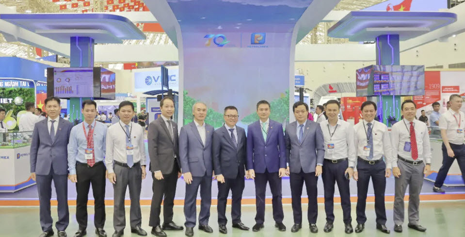 Petrolimex shines bright at the “National Achievements Exhibition 2025”