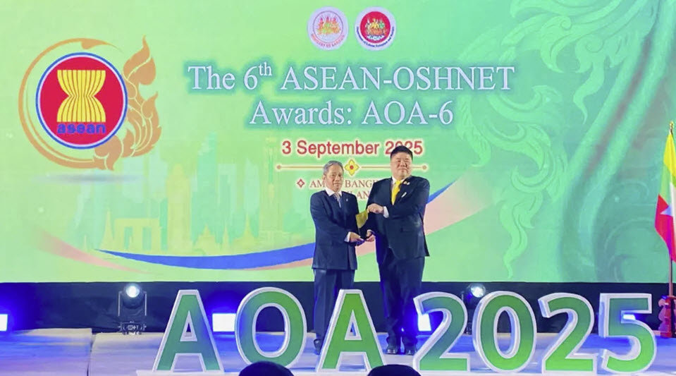 Petrolimex receives ASEAN-OSHNET award for occupational safety and health