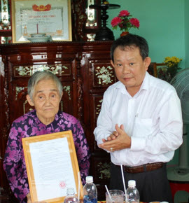 Petrolimex Long An trao Nhà tình nghĩa tặng gia đình liệt sĩ Huỳnh Văn Chọn