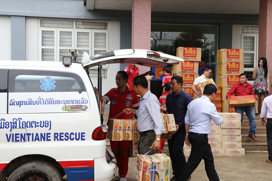 Helping hand to people in collapsed dam area