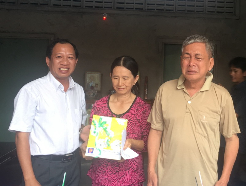 Petrolimex Đồng Tháp trao nhà tình nghĩa tặng gia đình ông Hồ Văn Hồng