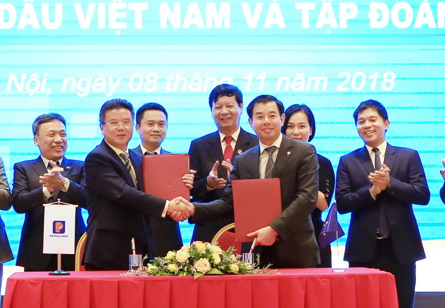 Petrolimex, Vingroup sign comprehensive cooperation agreement