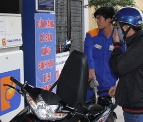 Petrolimex Hà Sơn Bình triển khai bán xăng E5 RON 92 tại địa bàn Hà Nội từ 01/12