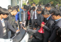 Petrolimex Thái Nguyên triển khai dịch vụ thay dầu hộp số xe máy tại CHXD