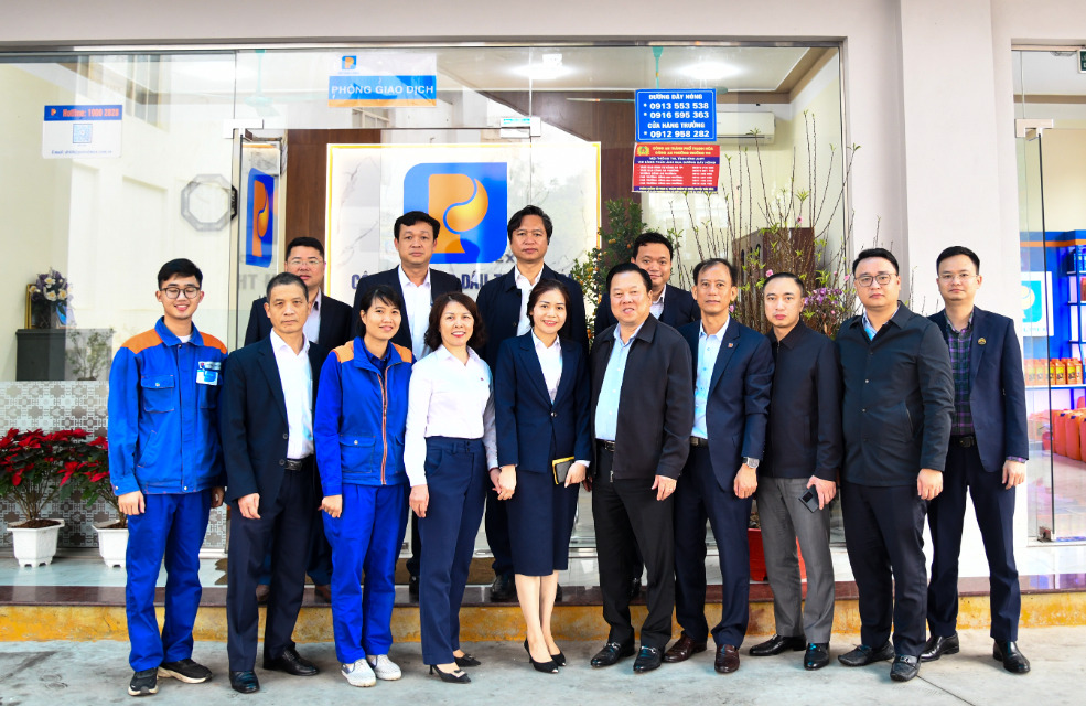 Chủ tịch CMSC Nguyễn Hoàng Anh kiểm tra công tác bán hàng đảm bảo nguồn tại Petrolimex Thanh Hoá