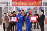 Công đoàn Petrolimex thăm, tặng quà CNVC-LĐ nhân dịp Xuân Giáp Ngọ