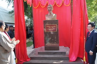 Vinh dự tài trợ công trình tượng đài Bác Hồ tại Sri Lanka