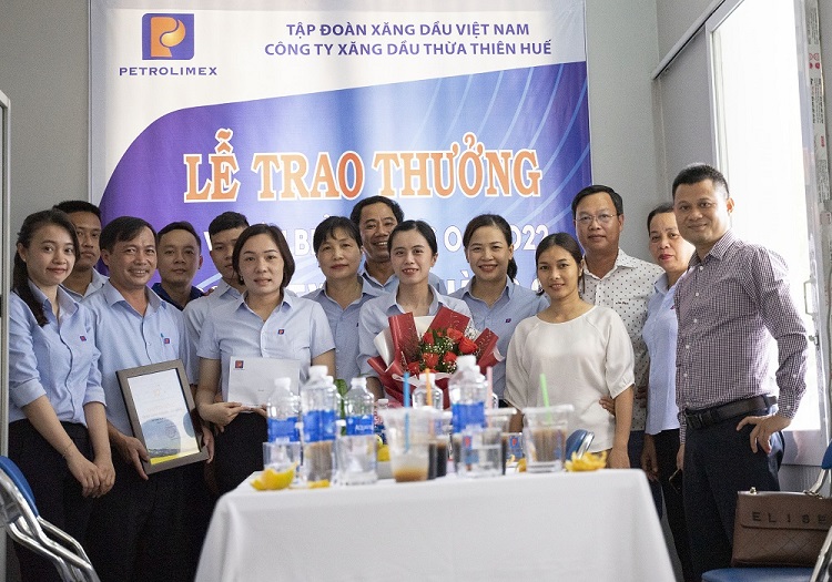 Petrolimex Thừa Thiên Huế vinh danh CHXD số 03 dẫn đầu thi đua Tháng 4/2022